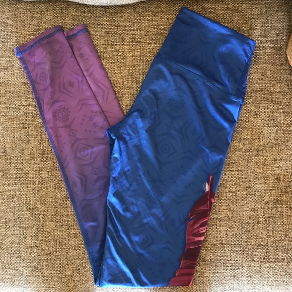 Love Zuvi feather leggings (like Teeki!) - Picture 4 of 4